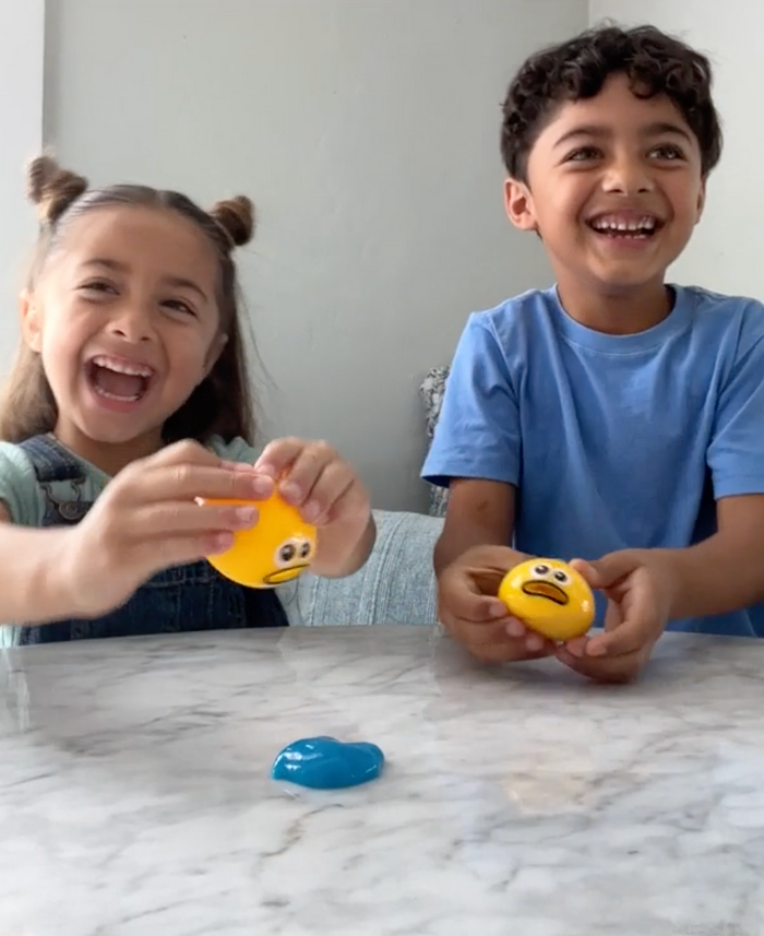 Puking Ball® – The Original Slime Squishy scroll 3